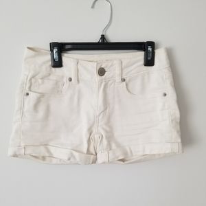 white American Eagle jean shorts